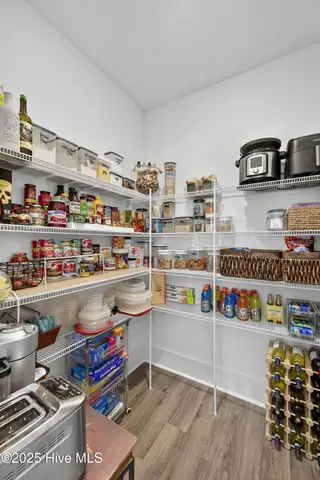 7952 Harrier Circle, Leland, NC 28451 – photo 15: Pantry