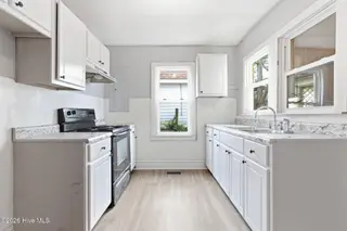 409 Perry Street, Elizabeth City, NC 27909 – photo 19: 19-web-or-mls-perryli-19