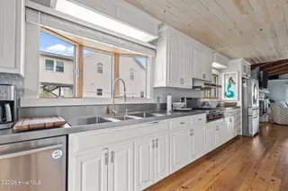 1104 Shepard Street, Morehead City, NC 28557 – photo 12: Kitchen