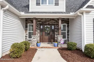 2605 Whitaker Glen Drive, Farmville, NC 27828 – photo 3: 3-web-or-mls-BLS_0001