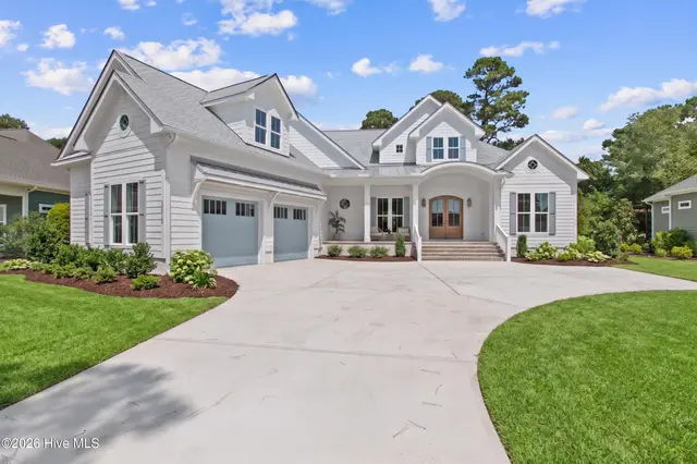2410 St James Drive SE, Southport, NC 28461