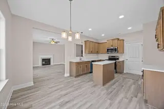 105 Dallas Drive, Beulaville, NC 28518 – photo 15: 15_kitchen