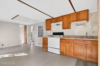 1758 Balsam Drive SW, Supply, NC 28462 — 2-bedroom manufactured home, Supply, NC, photo 6 of 7: kahunaphoto.com-16