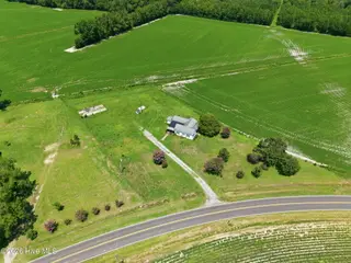 1175 Laurie Ellis Road, Winterville, NC 28590 – photo 10: 10-web-or-mls-DJI_20260730135503_0079_D