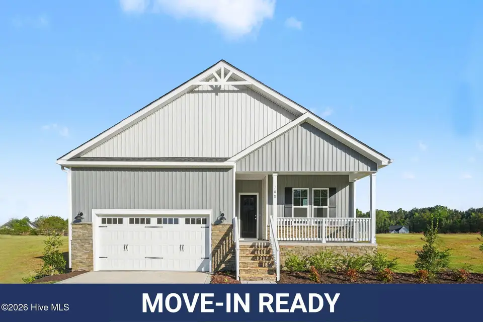 108 Tuskeegee Drive, Smithfield, NC 27577 – photo 1 of 27: MOVE IN READY - MLS (6)