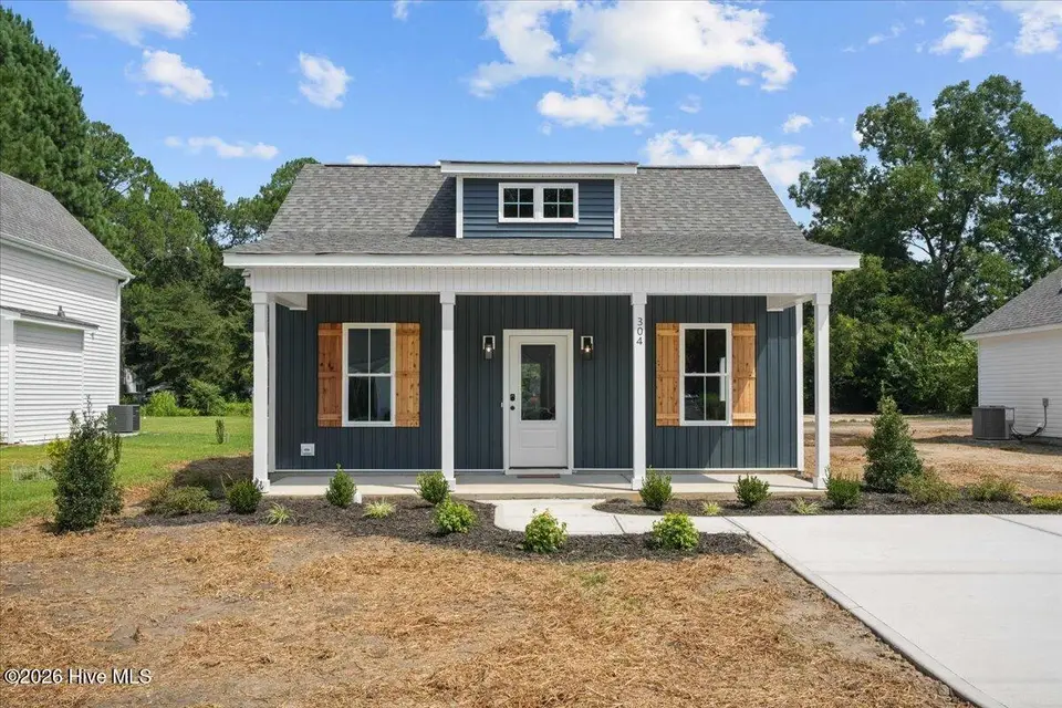 304 S Sycamore Street, Fremont, NC 27830 – photo 1 of 34: 01-304 S Sycamore St-1