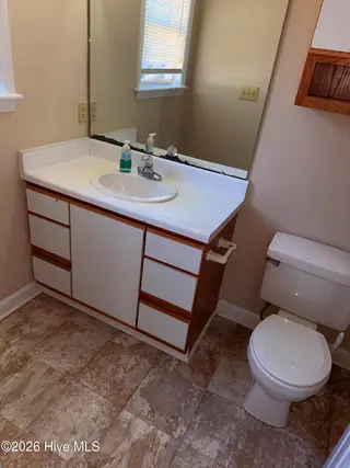 1798 Scarborough Road, Greenville, NC 27858 — 3-bedroom home in Scarborough, Greenville, NC, photo 7 of 12: IMG_4427