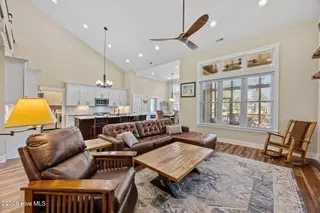 620 W Wilson Creek Drive, Trent Woods, NC 28562 – photo 10: Living Space