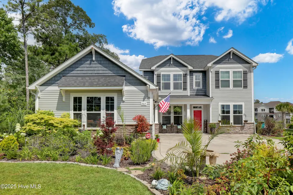 203 Violetear Ridge, Hampstead, NC 28443 – photo 1 of 36: 6G8A2481