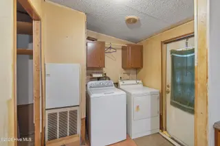 501 Justin Lane SW, Supply, NC 28462 — 3-bedroom manufactured home, Supply, NC, photo 21 of 32: 501JustinLnSW - 25