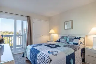 9201 Coast Guard Road B-204, Emerald Isle, NC 28594 – photo 16: Pebble Beach B204 queen 017