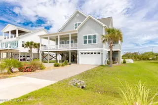 139 Sound Point Drive, Harkers Island, NC 28531 – photo 3: Front