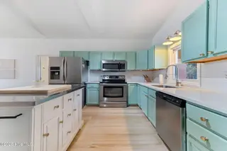 1909 S Shore Drive, Surf City, NC 28445 – photo 14: 14-web-or-mls-IMG_8764RE