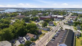 608 Cedar Street, Beaufort, NC 28516 – photo 4: 4-web-or-mls-DJI_20260902155922_0489_D