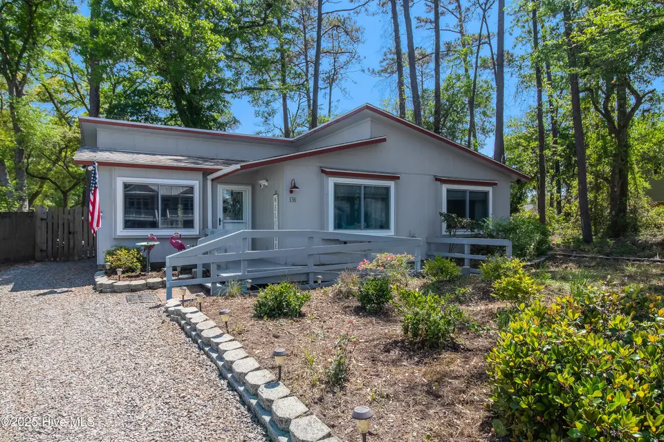 136 NW 19th Street, Oak Island, NC 28465 – photo 1 of 44: 136 NW 19th-1