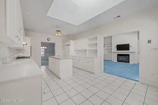 6002 Club House Drive, New Bern, NC 28562 – photo 12: 39-web-or-mls-DSC_2527
