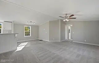 185 Boney Road, Rose Hill, NC 28458 — 4-bedroom home, Rose Hill, NC, photo 4 of 30: IMG_8143