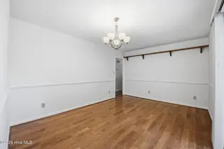 210 Nottingham Drive, Havelock, NC 28532 – photo 19: 20-web-or-mls-DSC_3327