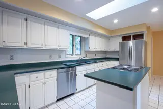 65 Lake Shore Drive, Pinehurst, NC 28374 — 2-bedroom home in Unit 10, Pinehurst, NC, photo 14 of 41: Kitchen3