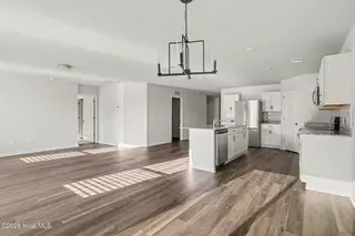 258 Red Ridge Lane SW, Sunset Beach, NC 28468 — 4-bedroom home in Seaside Palms, Sunset Beach, NC, photo 7 of 22