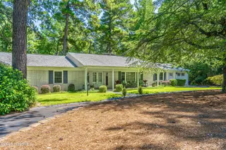 105 Canterbury Road, Southern Pines, NC 28387 – photo 1: Front view