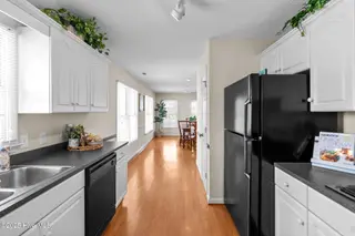 247 W Second Street, Ocean Isle Beach, NC 28469 – photo 21: 23-web-or-mls-DSC02186