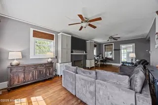 2812 Evans Street, Morehead City, NC 28557 – photo 5: Living Room