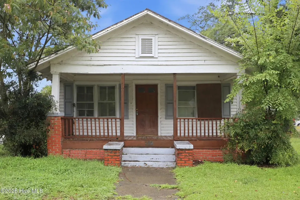 112 Wade Street, Greenville, NC 27834 – photo 1 of 19: Front elevation
