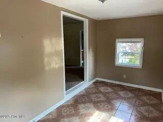 500 Nelson Drive, Jacksonville, NC 28540 — 3-bedroom home, Jacksonville, NC, photo 4 of 25: Foyer View 2