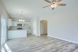 711 Jasmine Lane, Jacksonville, NC 28546 – photo 8: View of Living Space
