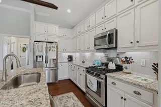 7008 Sevilleen Drive SW, Ocean Isle Beach, NC 28469 – photo 12: 15-IMG_1171