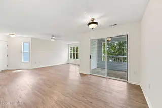 3320 Mulberry Lane G, Greenville, NC 27858 – photo 20: 25-web-or-mls-IMG_5781_edit