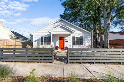 411 Swann St, Wilmington