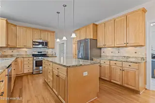 121 Oakleaf Drive, Pine Knoll Shores, NC 28512 – photo 16: kitchen 3