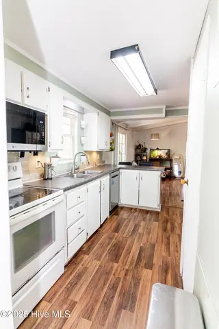 312 Peanut Road, Hampstead, NC 28443 — 3-bedroom manufactured home, Hampstead, NC, photo 16 of 43: IMG_0750