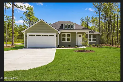 646 E Boiling Spring Rd, Southport