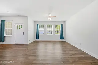 215 Lake Tyler Drive, New Bern, NC 28560 – photo 11: 40-web-or-mls-DSC_5502