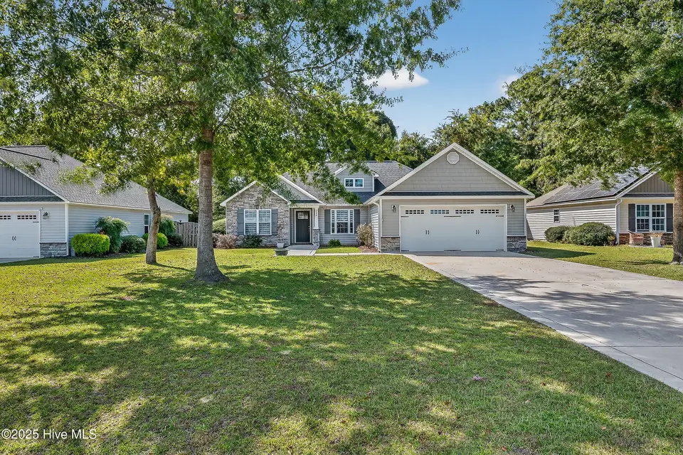 244 Marsh Haven Drive, Sneads Ferry, NC 28460 – photo 1 of 37: 02