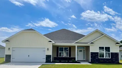 175 Seashore Street, Grimesland