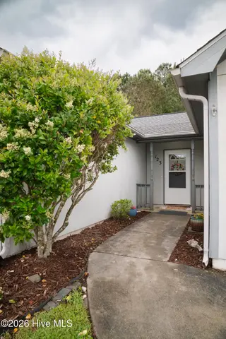 123 Daphne Drive, Hubert, NC 28539 – photo 3: Entry