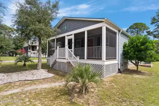 138 NE 74th Street, Oak Island, NC 28465 — 3-bedroom home, Oak Island, NC, photo 2 of 44