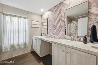 141 Pender Lane, Newport, NC 28570 – photo 19: Trailer - Guest Bath