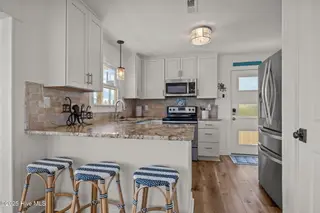 7122 Ocean Drive, Emerald Isle, NC 28594 – photo 10: 35-web-or-mls-1S3A3190