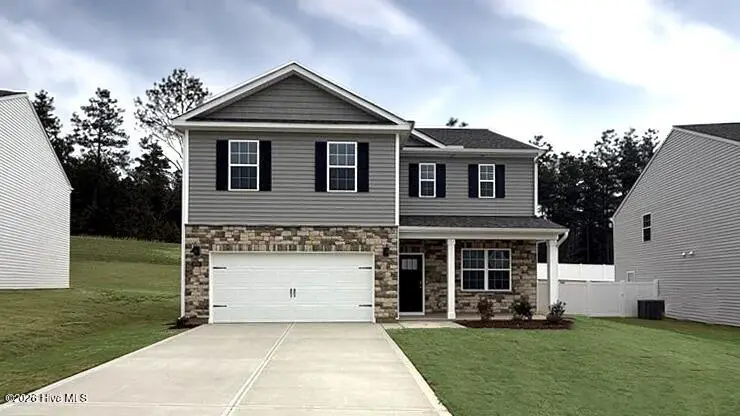 1055 Misty Creek Drive, Aberdeen, NC 28315 – photo 1 of 31: 1055 Misty Creek