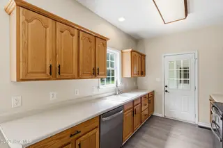 410 Stately Pines Road, New Bern, NC 28560 – photo 17: 410 Stately Pines Road