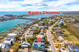 306 Coral Drive, Wrightsville Beach, NC 28480 — 5-bedroom home in Harbor Island, Wrightsville Beach, NC, photo 5 of 57: 054_306_coral_drive-9_960