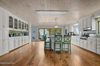 1104 Shepard Street, Morehead City, NC 28557 – photo 13: Kitchen