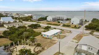 103 24th Street, Emerald Isle, NC 28594 — 4-bedroom townhome in Emerald Isle By The Sea, Emerald Isle, NC, photo 2 of 51: 103 24th Street