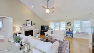2019 Royal Pines Drive, New Bern, NC 28560 – photo 5: Vaulted ceiling