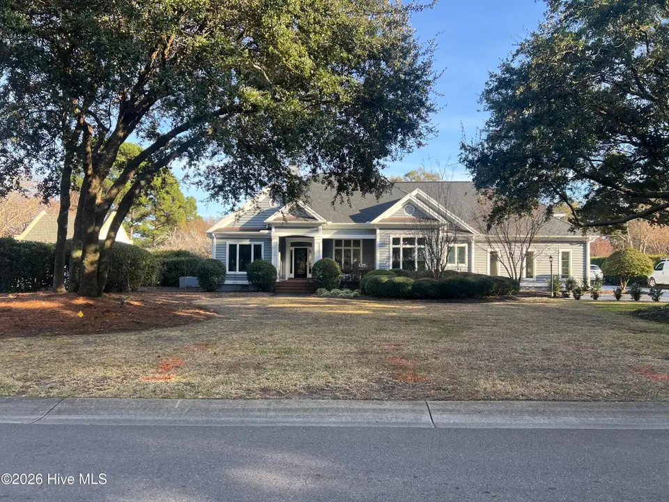 1907 Pembroke Jones Drive, Wilmington, NC 28405 — 4-bedroom home in Landfall, Wilmington, NC, photo 1 of 49: IMG_9429